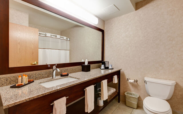 Boothill Inn And Suites