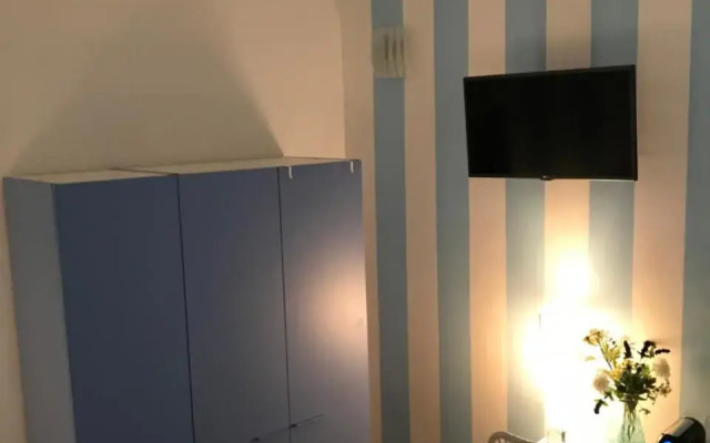 B&B CasAmica