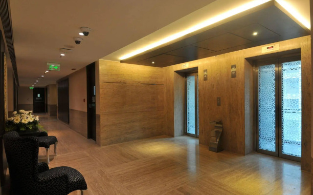 Goldfinch Hotel Mumbai