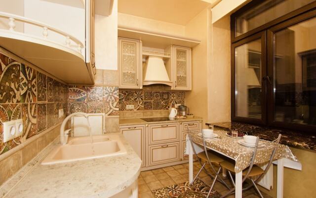 Апартаменты «LUXKV на Кудринской площади»