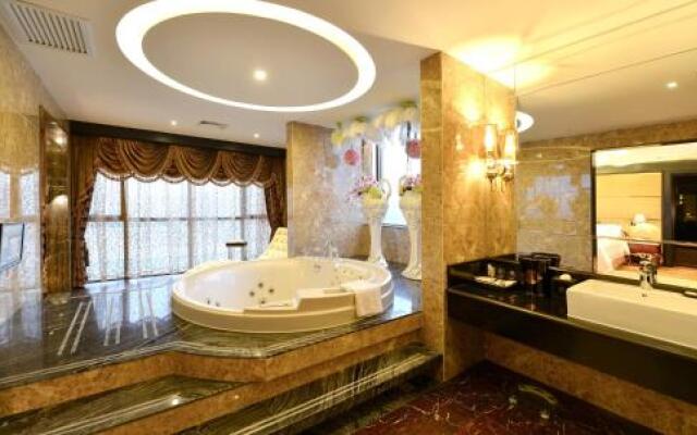 Xiamen Discovery Hotel