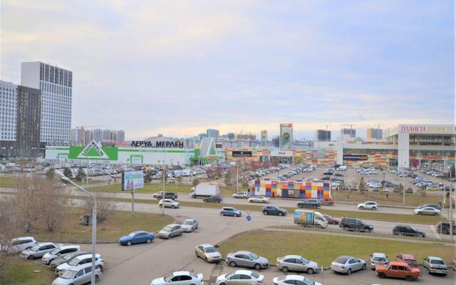 Планета квартир на улице Алексеева 51