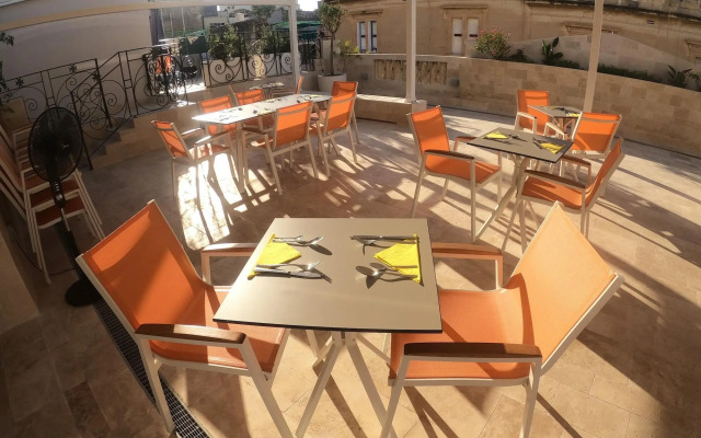 The Maltese Sun