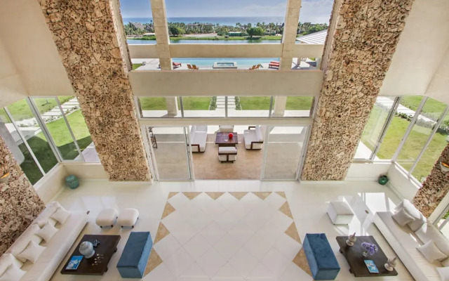 Stunning 6BR Villa With Ocean View in Cap Cana