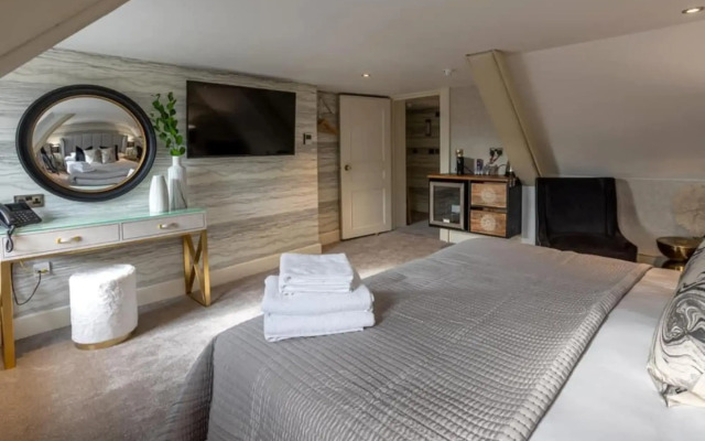 OYO The Townhouse