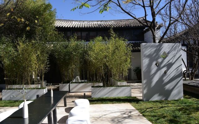 Floral Hotel Lijiang Guangyin Designer