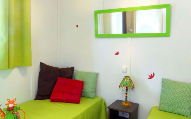 Holiday Home Le Mediterranée - AGL252