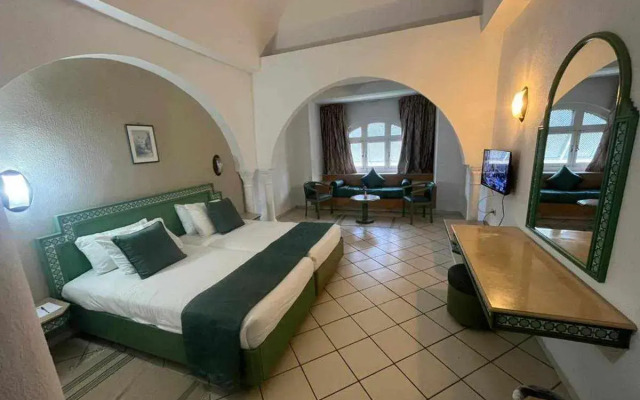 Shell Beach Hotel & Spa