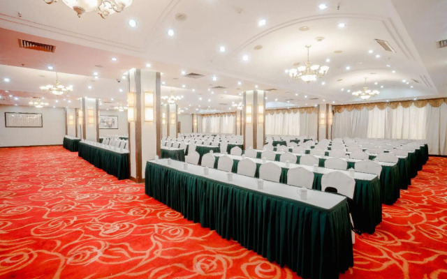 Xiongbao Hotel