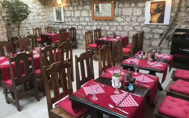 Heritage Hotel Tragos