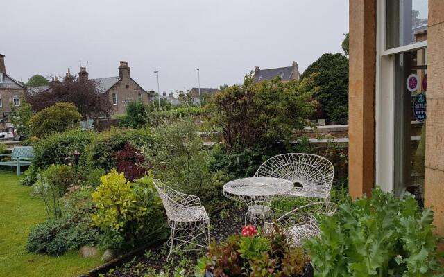 Moraybank Bed  Breakfast