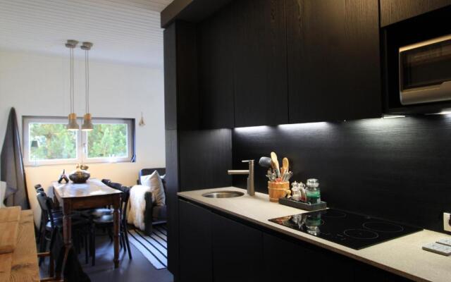 Iris Top 3 Design Apartment