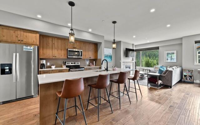 Echo Landing #31 by Bear Country