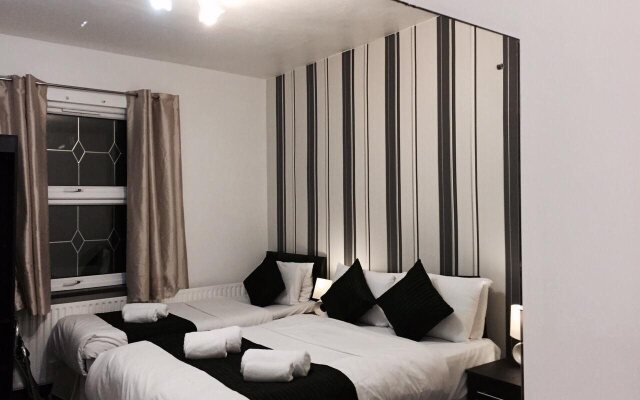 OYO The Firs Lodge