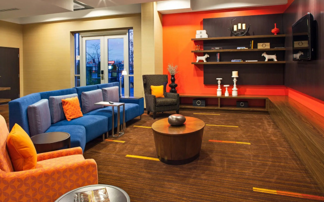 Courtyard by Marriott London