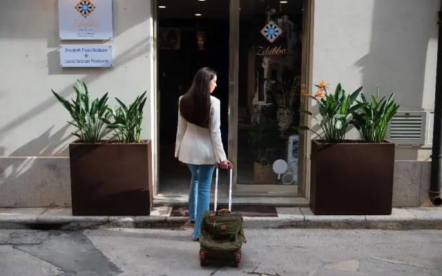 ZIBIBBO SUITES & ROOMS - Aparthotel in Centro Storico a Trapani