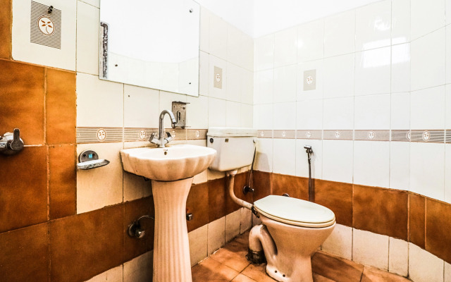 Avni Residency by OYO Rooms
