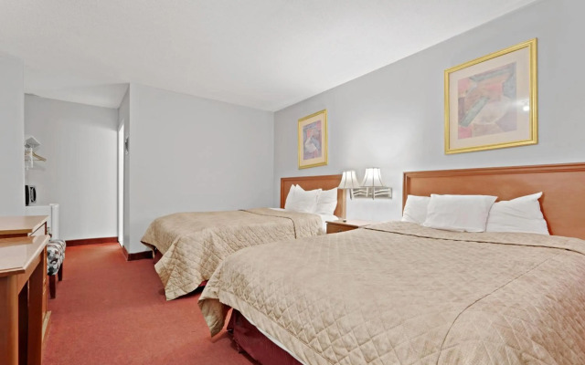 Niagara Lodge & Suites