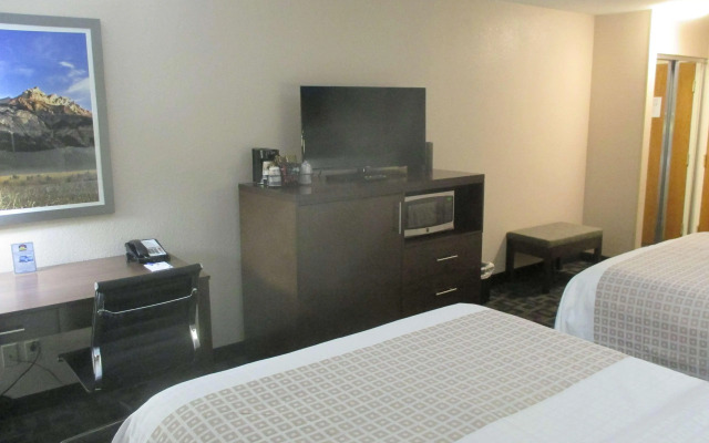 Crossroads Hotel and Event Center
