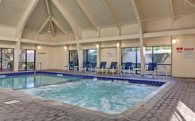 Summer House Condos by ALBVR