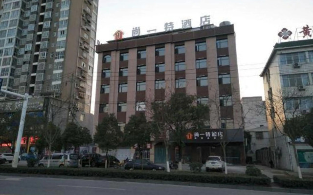 Set Chain Hotel