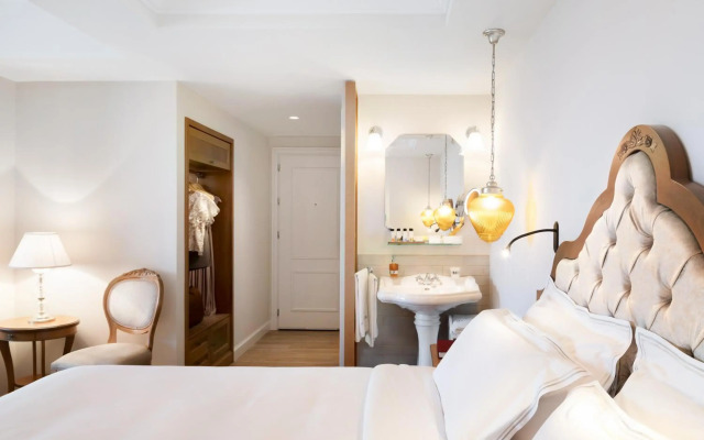 Legacy Gastro Suites