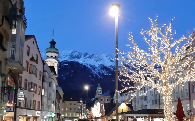 Charming, central, spacious apartment