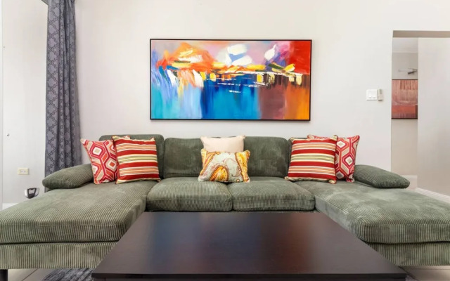 3rd Floor Condo Richmond Estate Beach Access Pool