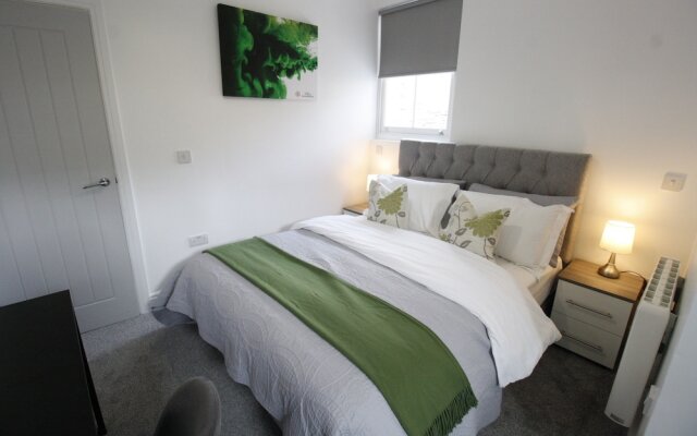 Willow Serviced Apartments The Walk 2