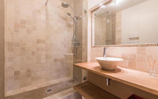 Appartement à 200m thalasso Plage de la Source