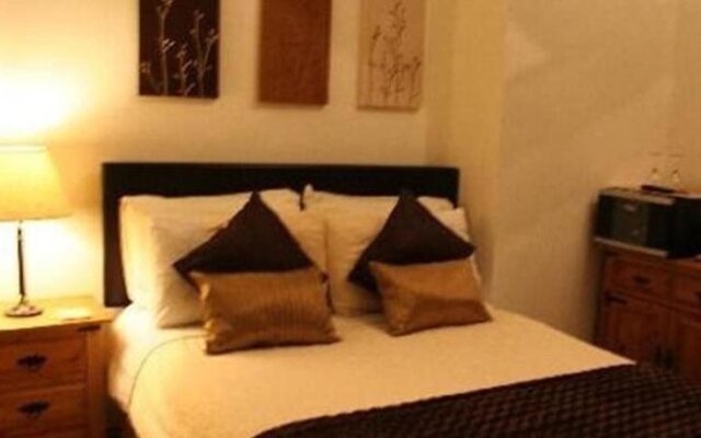 The Racehorse Inn