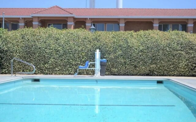 Merced Inn and Suites