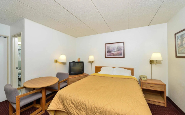 Americas Best Value Inn - Omaha