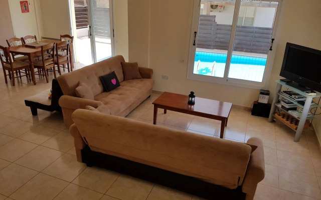 SeaBreeze Villas with Private Pool