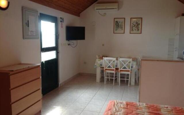 Holiday Home ZLATNI RAT (3543)