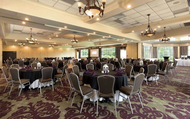 Hilton Garden Inn Auburn Riverwatch