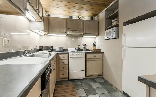 Willows B3 - 2 Bedrooms Condo