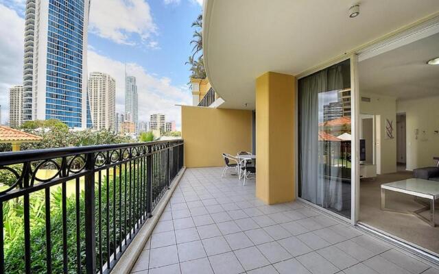 The Towers Chevron Renaissance Holidays Gold Coast