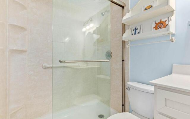 Ocean And Racquet 8110