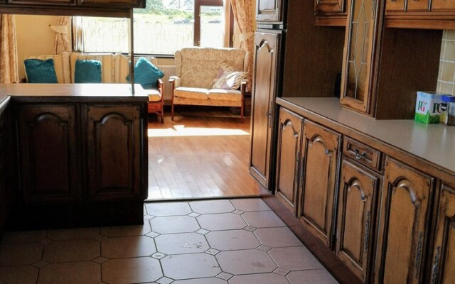 Beautiful Castle View House, Tullaghanbawn