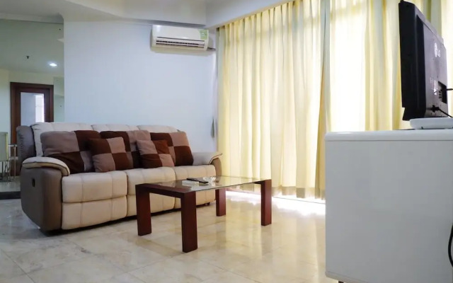Spacious 2br Slipi Apartment Near Senayan
