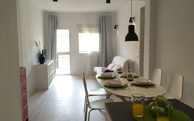 Suncity Alonso de Palencia Apartmentos