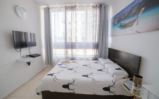 Luxury beach R&A Apartment group
