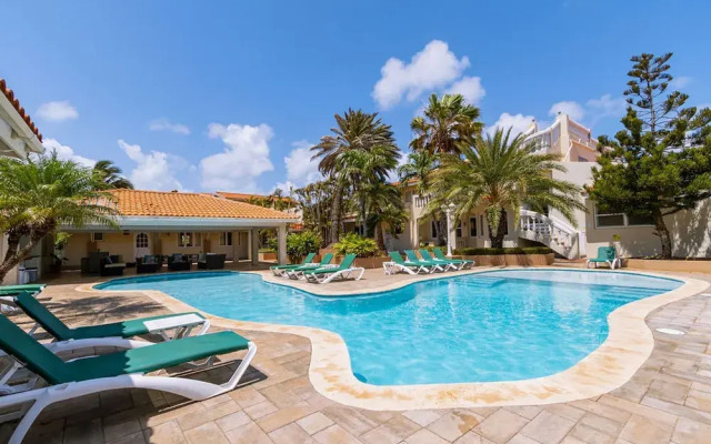 1 MIN Walk 2 Arashi Beach Suite w Roofdeck Pool