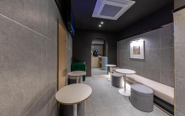 Brown Dot Hotel Seong Seo