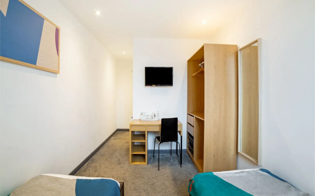 Snooze Hotel