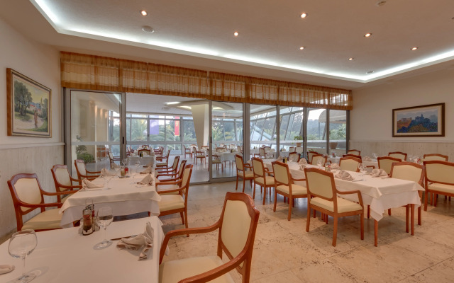 Mediteran Hotel & Resort