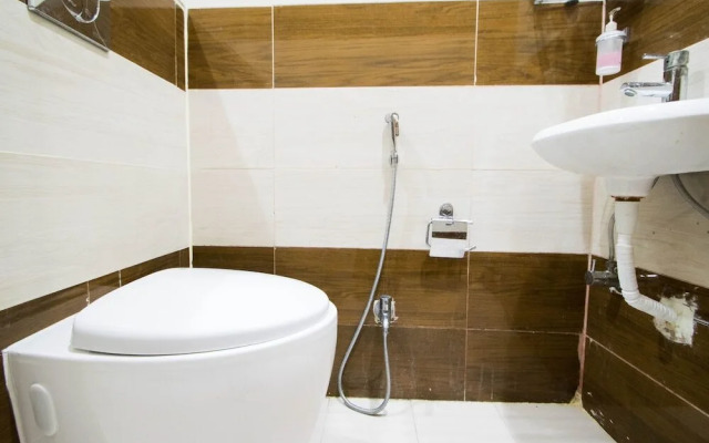 Bhadras Grand by OYO Rooms