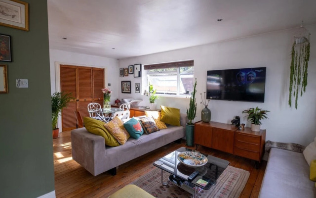 Fantastic 2BD House in the Heart of Dulwich