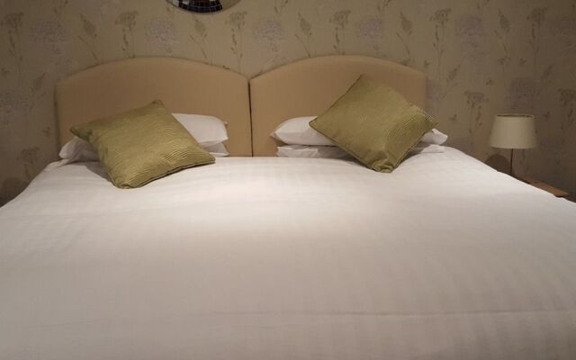 The Bear Inn and Burwash Motel